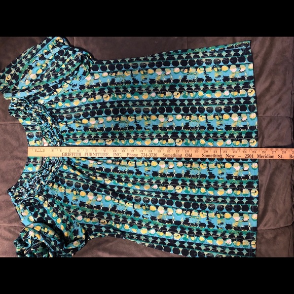 🔥$3 Bargain Bin🔥Shirt/Tunic - Picture 6 of 8